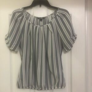 Roz & Ali Women's Striped Gray Top
